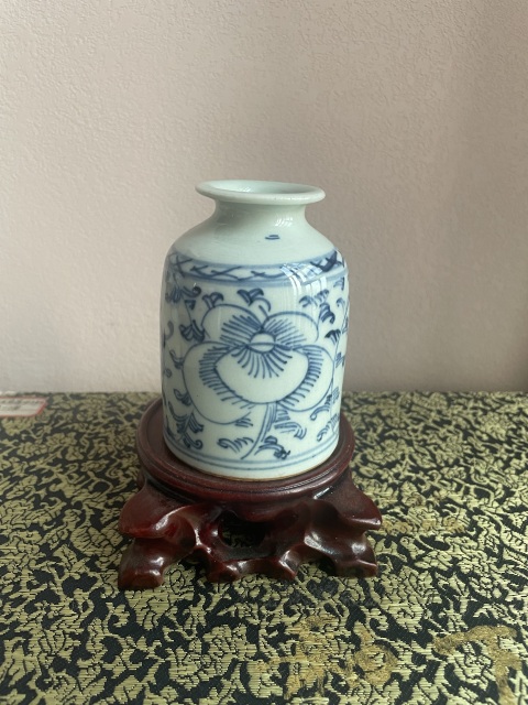 古玩陶瓷花卉紋青花水盂拍賣，當前價格2500元