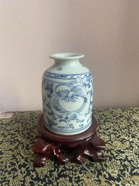古玩陶瓷花卉紋青花水盂拍賣，當前價格2500元