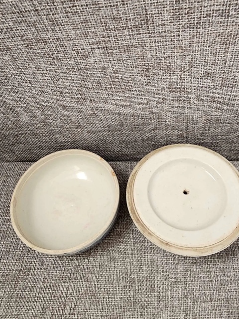 古玩陶瓷清乾隆青花麒麟送子蓋盒（有保真卡）拍賣，當前價格1200元