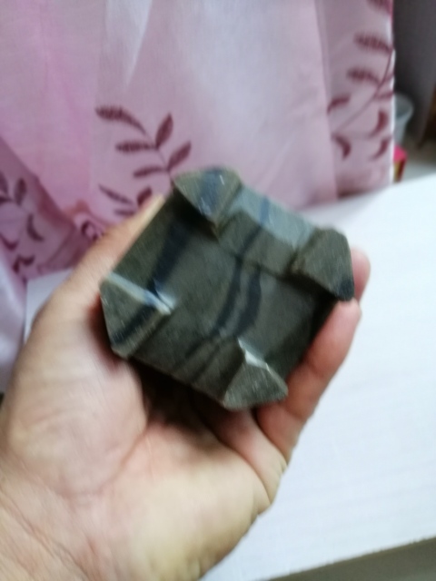 古玩玉器喜上眉梢筆筒拍賣,當(dāng)前價格499元