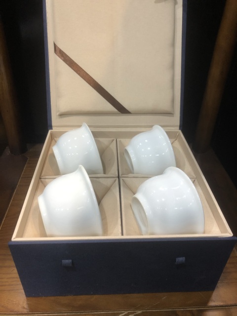 古玩陶瓷（精品主人杯）創(chuàng)匯-甜白釉-大號(hào)主人杯一組拍賣，當(dāng)前價(jià)格430元