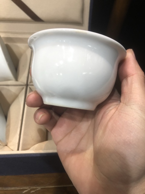 古玩陶瓷（精品主人杯）創(chuàng)匯-甜白釉-大號(hào)主人杯一組拍賣，當(dāng)前價(jià)格430元