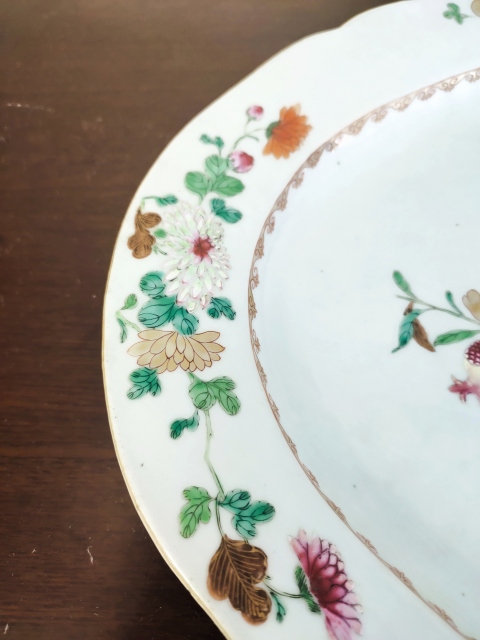 古玩陶瓷【雍正粉彩超級大盤全品】粉彩花卉紋花口盤拍賣，當前價格4600元