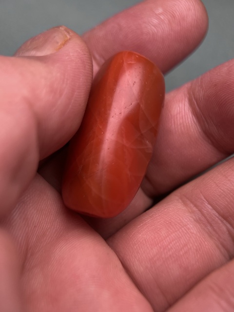 古玩玉器藏傳南紅勒子拍賣，當(dāng)前價格3600元