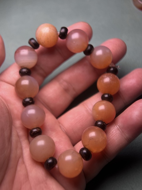 古玩玉器瑪瑙手鏈拍賣,當前價格4800元