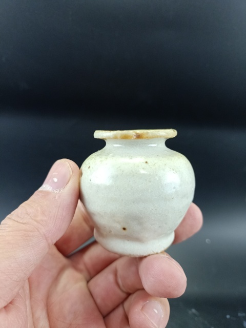 古玩陶瓷【清早】哥釉小石榴尊【文房雅器】拍賣，當前價格0元