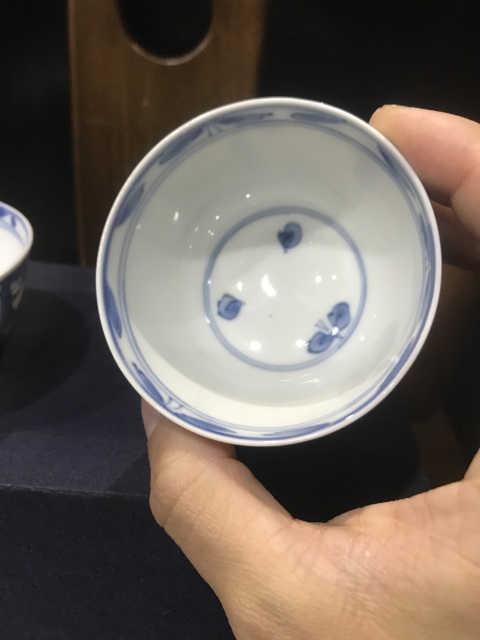 古玩陶瓷(精品主人杯)清-康熙-青花留白-花卉紋主人杯一對(duì)拍賣,當(dāng)前價(jià)格1584元