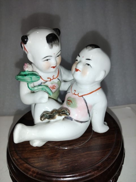 古玩陶瓷和合二仙童子塑像拍賣,當(dāng)前價(jià)格688元