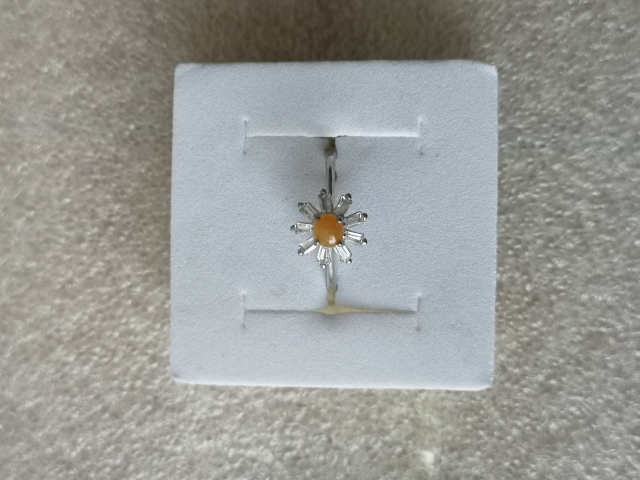 古玩玉器天然翡翠鑲嵌戒指拍賣，當前價格135元