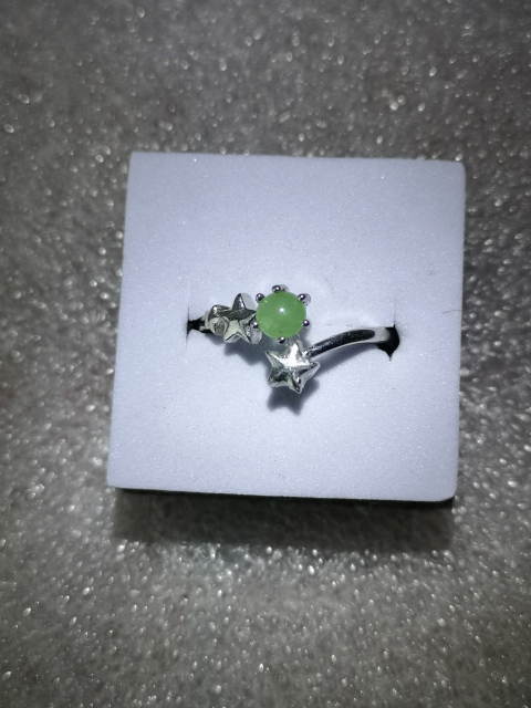 古玩玉器天然翡翠鑲嵌戒指拍賣，當前價格135元