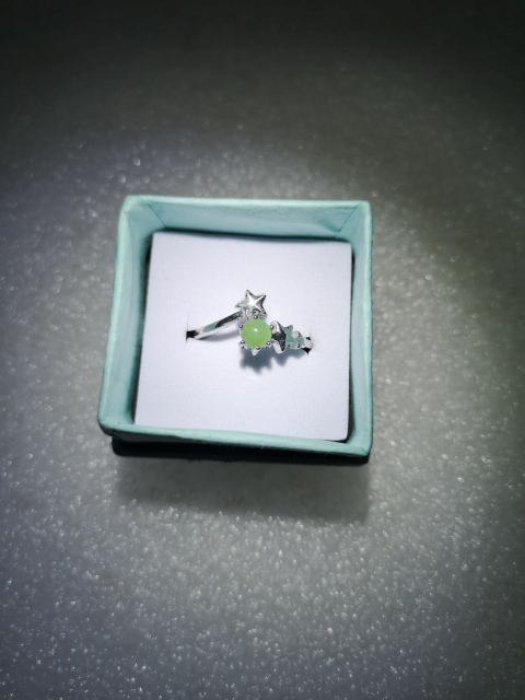 古玩玉器天然翡翠鑲嵌戒指拍賣，當前價格135元