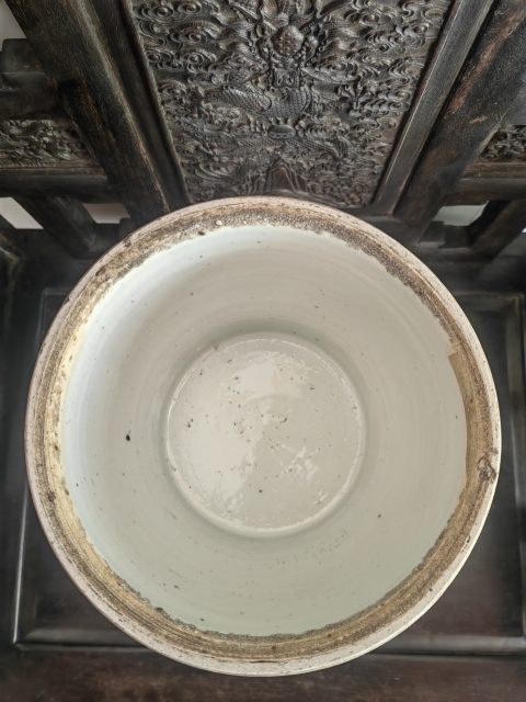 古玩陶瓷藍釉堆白花卉紋渣斗拍賣,當前價格12000元
