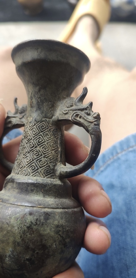 古玩銅器獸耳銜環(huán)銅瓶拍賣，當前價格1588元