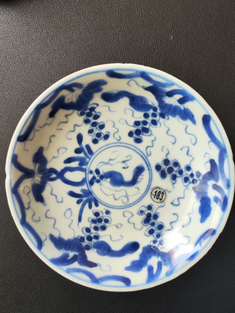 古玩陶瓷青花松鼠葡萄盤拍賣,當前價格900元