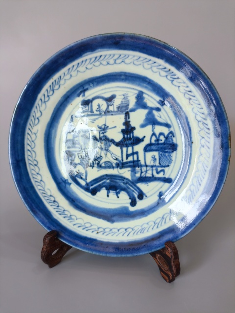 古玩陶瓷全品 清中晚期·青花山水人物臥足盤拍賣,當前價格399元