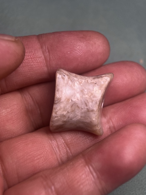 古玩玉器遼金嘎拉哈拍賣,當前價格4600元