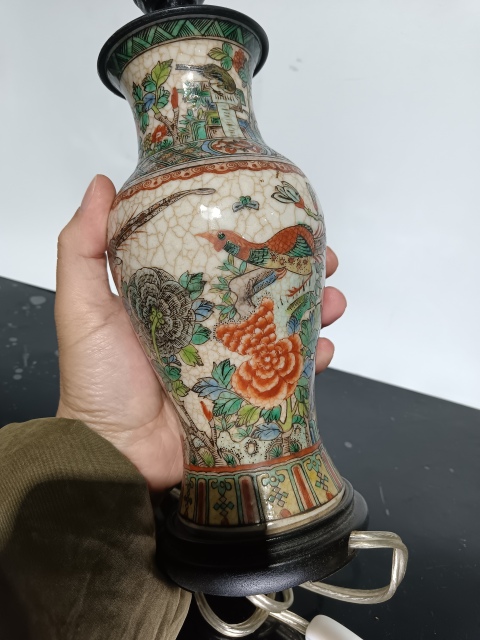 古玩陶瓷清晚期哥釉五彩錦雞牡丹瓶拍賣，當前價格2100元