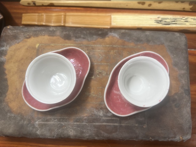 古玩陶瓷民國(guó) 胭脂紅軋道杯碟 2對(duì)拍賣，當(dāng)前價(jià)格588元