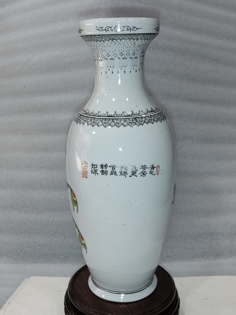古玩陶瓷粉彩雙鳳牡丹花紋瓶拍賣,當前價格1288元
