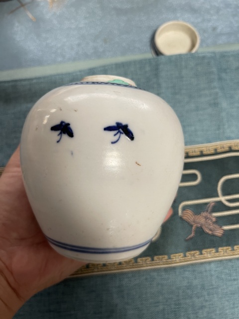 古玩陶瓷清.乾隆 青花松鼠葡萄紋飾蓋罐拍賣，當前價格20000元