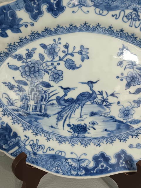 古玩陶瓷清乾隆細(xì)路青花孔雀紋大盤拍賣,當(dāng)前價(jià)格4600元