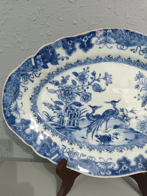 古玩陶瓷清乾隆細(xì)路青花孔雀紋大盤拍賣,當(dāng)前價(jià)格4600元