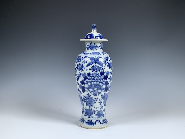 古玩陶瓷清晚期·青花花鳥紋蓋瓶拍賣,當前價格6500元