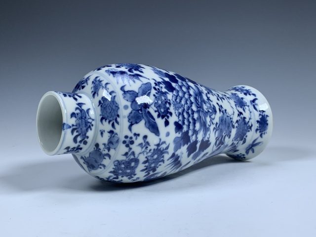 古玩陶瓷清晚期·青花花鳥紋蓋瓶拍賣,當前價格6500元