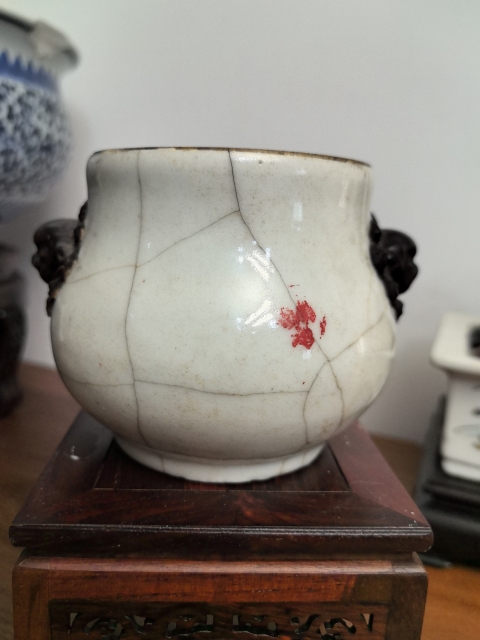 古玩陶瓷清乾隆官釉大開片哥釉獅耳香爐拍賣，當前價格35000元