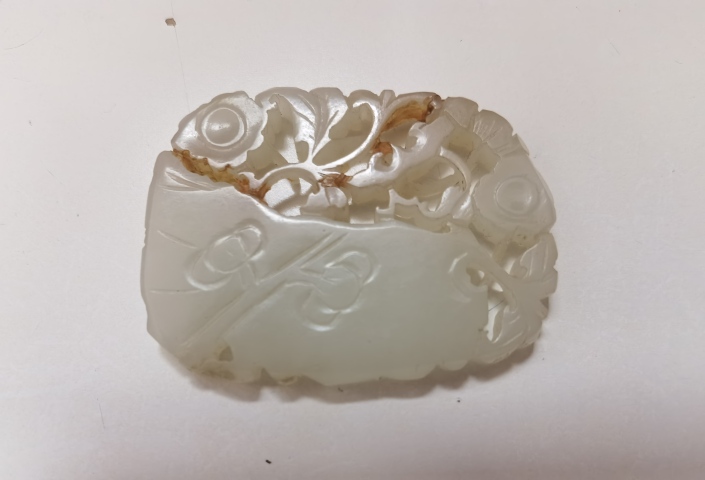 古玩玉器和田玉雕“梅樁佩”拍賣,當前價格8800元