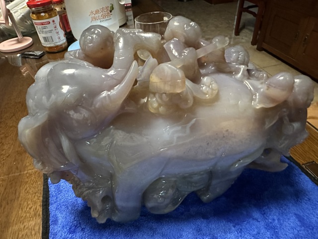 古玩玉器瑪瑙雕“童子洗象”擺件拍賣,當前價格18500元