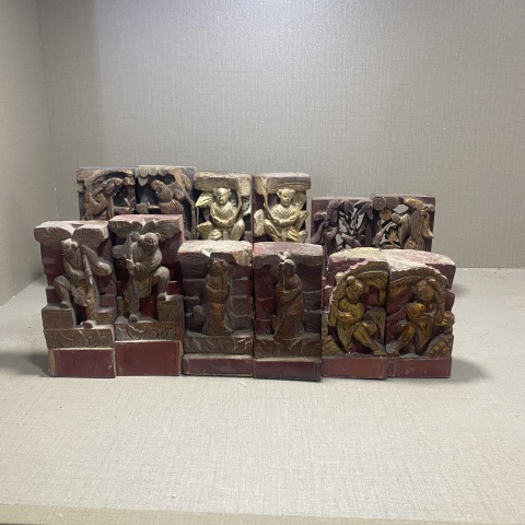 古玩雜項漆金雕花木件拍賣，當前價格500元