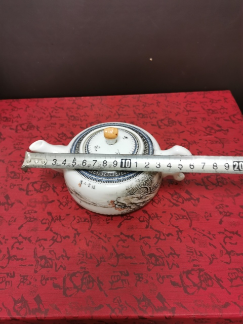 古玩陶瓷粉彩雪景圖茶壺拍賣，當前價格16800元