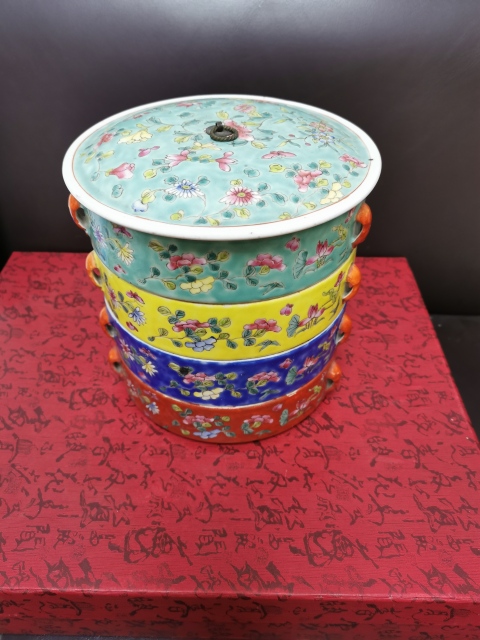 古玩陶瓷粉彩花卉紋食盒拍賣，當前價格5500元