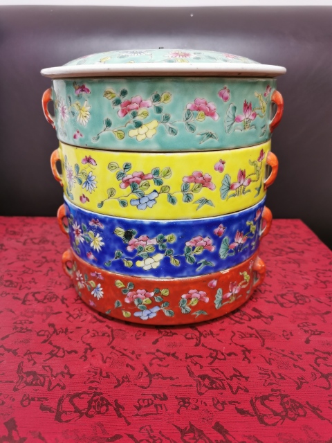 古玩陶瓷粉彩花卉紋食盒拍賣，當前價格5500元
