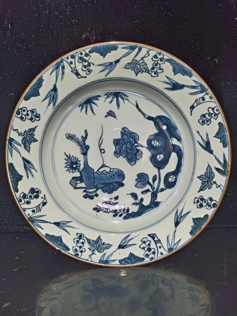 古玩陶瓷清康熙?博古紋青花盤拍賣,當前價格1100元