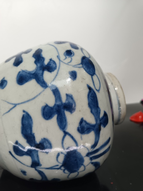 古玩陶瓷明末清初花卉紋青花罐拍賣,當前價格4600元