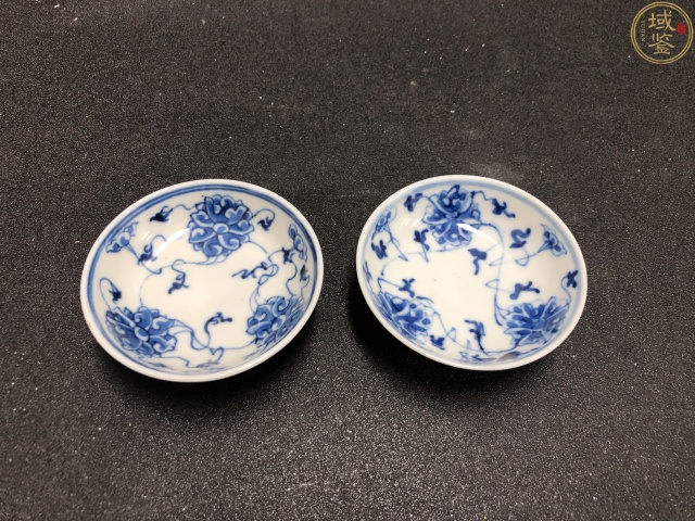 古玩陶瓷一對大清光緒年製本朝官窯款青花纏枝花卉筆添拍賣,當(dāng)前價格2980元
