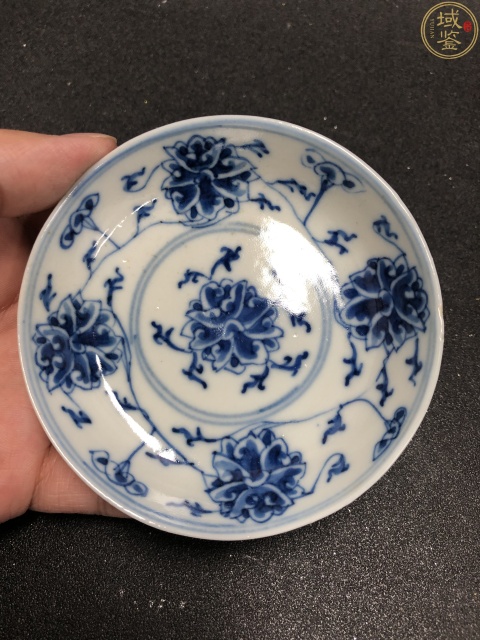 古玩陶瓷一對大清光緒年製官窯本朝款青花纏枝寶相蓮紋小盤拍賣,當前價格3280元