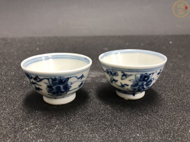古玩陶瓷一對大清光緒年製本朝款青花纏寶相蓮紋杯拍賣，當前價格2680元