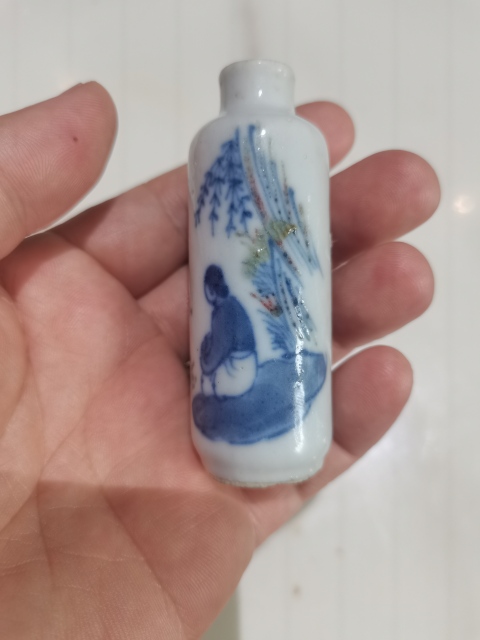 古玩陶瓷清晚·青花釉里紅人物紋鼻煙壺拍賣，當前價格4500元