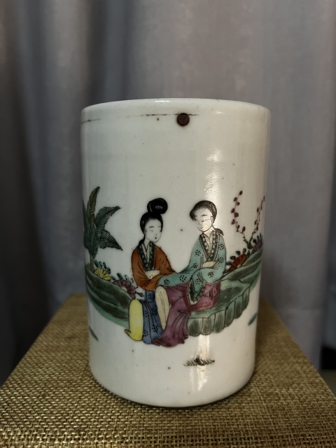 古玩陶瓷大小二喬仕女紋粉彩筆筒拍賣，當前價格2600元