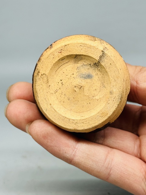 古玩陶瓷元代.磁州窯茶葉末釉撇口瓶260拍賣,當前價格260元