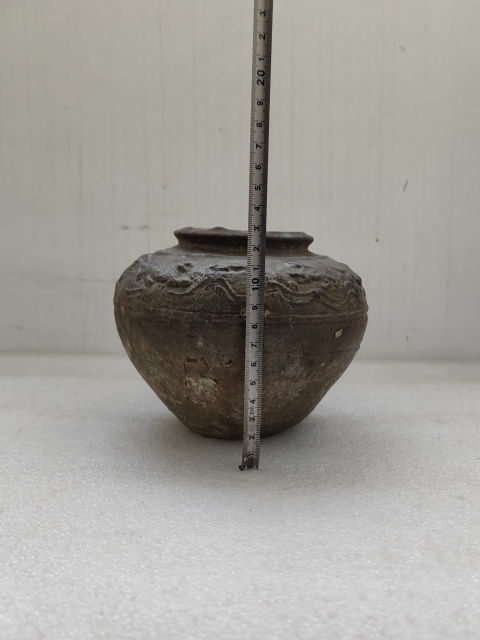 古玩陶瓷漢綠釉跑獸紋罐拍賣,當前價格850元