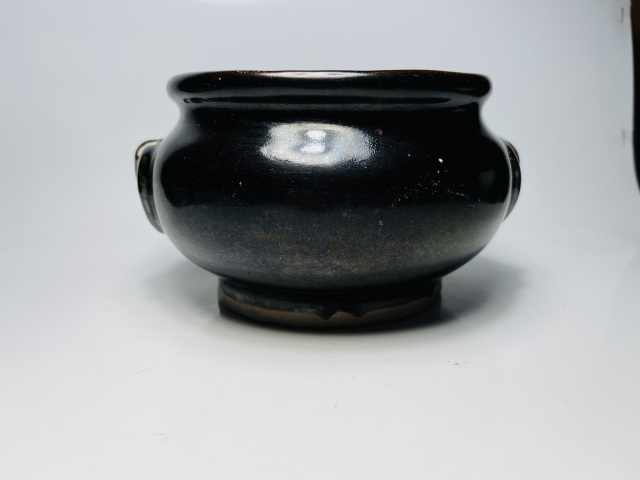 古玩陶瓷烏金釉獸耳香爐拍賣,當前價格2588元