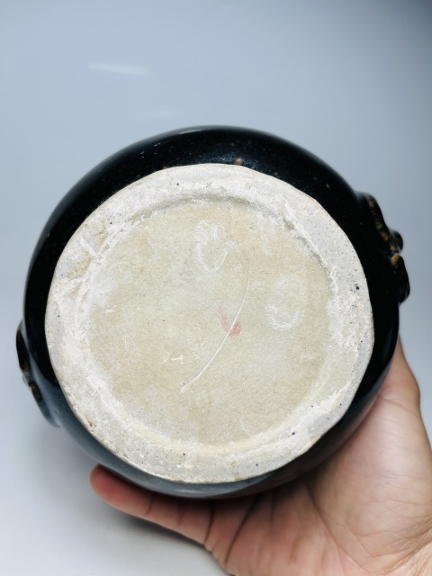 古玩陶瓷烏金釉獸耳香爐拍賣,當前價格2588元