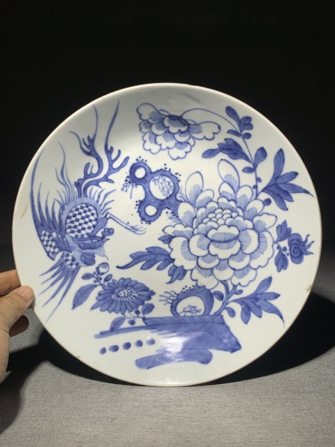 古玩陶瓷（清中早期）青花鳳凰牡丹花紋大盤（館藏精品）拍賣，當前價格0元