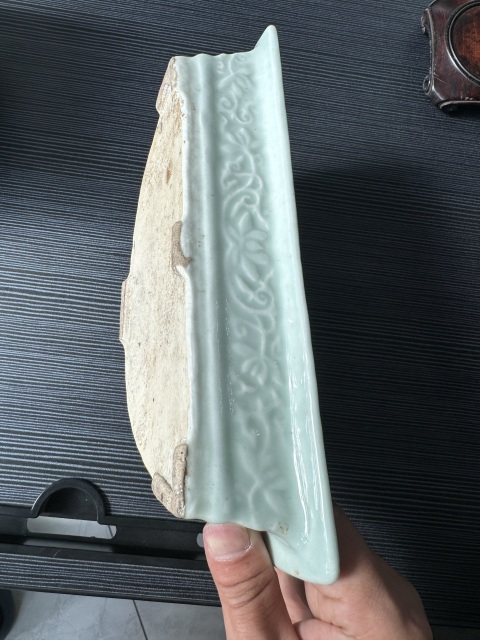 古玩陶瓷清嘉道·冬青釉刻花水仙盆拍賣,當前價格4800元