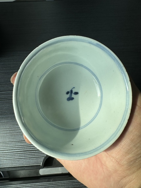 古玩陶瓷雍正·青花夔龍紋茶碗拍賣，當前價格3600元