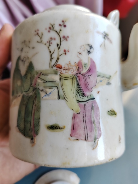 古玩陶瓷同治人物紋提梁壺拍賣，當前價格887元